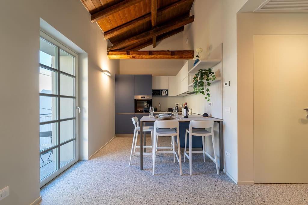 Moderno A 200 Metri Dal Duomo Appartement Como